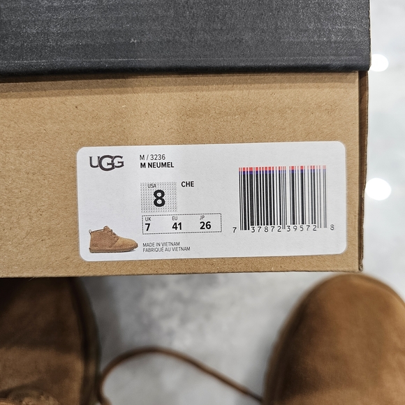 UGG Men's Tan Suede Chukka Boots - Picture 9 of 10